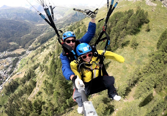 Thermisch tandem paragliding in Zermatt (vanaf 5 j.) - Matterhorn Thermisch tandem paragliding in Zermatt (vanaf 5 j.) - Matterhorn